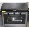 Image 1 : CAMP CHEF OVEN WITH 2 BURNERS ALL IN ONE RUNS