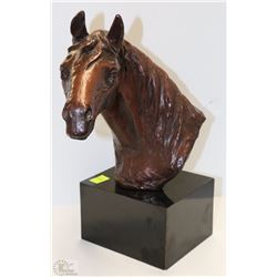 1982 ASTION PRODUCTIONS   MOUNTED HORSE HEAD