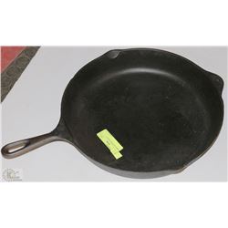 LARGE CAST IRON SKILLET