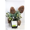 Image 1 : CHRISTMAS MIRROR CENTERPIECE