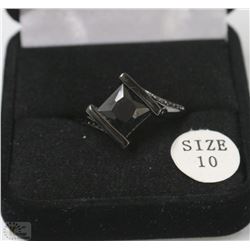 NEW WOMENS FASHION RING SIZE 10