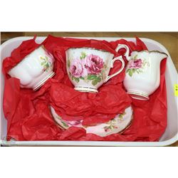 WHITE CONTAINER W/4-PC ROYAL ALBERT