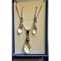 CLEAR SWAROVSKI CRYSTAL PENDANT & CHAIN