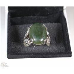 .925 SILVER RING W/JADE STONE - SIZE 7