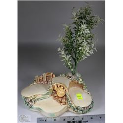 PICNIC STAND PENDELFIN COLLECTIBLE