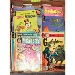 FLAT OF VINTAGE COMIC BOOKS INCLUDING GUNFIGHTERS