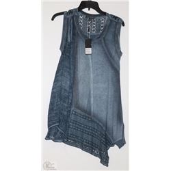 LADY DUTCH WOMENS SLEEVLESS SHIRT SIZE SMALL