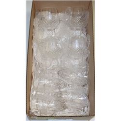 BOX W/SET OF 4 PINWHEEL CRYSTAL WINE