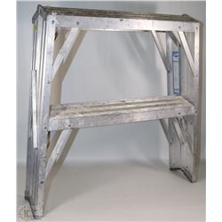 LITE PORTABLE STEP LADDER