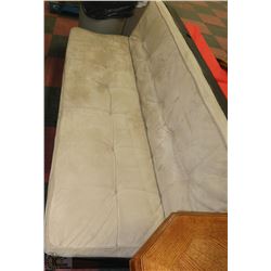 TWO TONE KLIK KLACK SOFA
