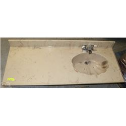 COMPLETE BATHROOM COUNTER AND SINK