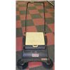Image 1 : GIO 800 WAREHOUSE FLOOR SWEEPER