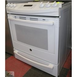 GE WHITE SLIDE IN CONVECTION OVEN
