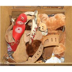 ESTATE BOX WITH 2 VINTAGE KIDS GUN SETS AND TY