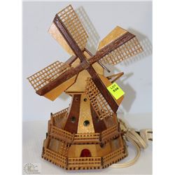 WOOD WINDMILL LAMP