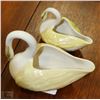 Image 1 : ESTATE PAIR OF BELLEEK SWAN ORNAMENTS