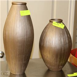 2 DECORATIVE VASES