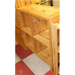 WOODEN 4 CUBE SHELF 19'X13'X32'