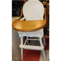 VINTAGE WOOD HIGHCHAIR