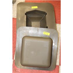 PAIR OF PLASTIC ROOF VENTS