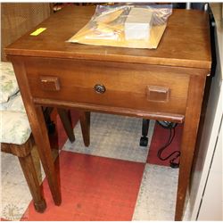 VINTAGE WHITE VIKING SEWING MACHINE WITH CABINET