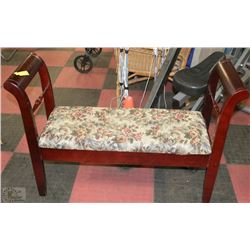 VINTAGE ESTATE NEEDLEPOINT HALL BENCH