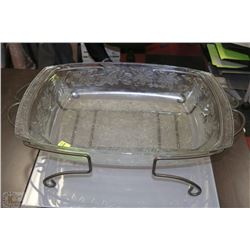 PRINCESS HOUSE LARGE SERVING PAN WITH DECORATIVE