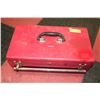 Image 1 : RED TOOL BOX