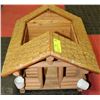Image 1 : HANDMADE WOODEN CABIN PLANTER
