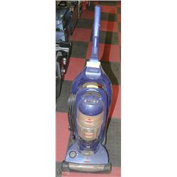 BISSELL PET UPRIGHT VACUUM