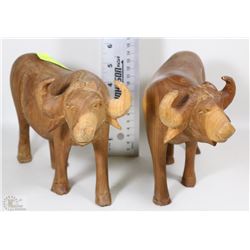VINTAGE PAIR OF LARGE CARVED WOOD OXEN FIGURINES