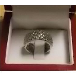 RING - FROM ESTATE - LATTIS DESIGN STERLING SILVER DESIGN - RETAIL ESTIMATE $75