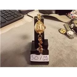 VINTAGE LERGY 17 JEWELS WATCH - 14K GOLD - ENGRAVED 12-25-50 - TO HELEN FROM BILL