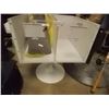 Image 1 : DIVIDED DISPLAY BIN