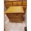 Image 1 : PINE NITE STAND