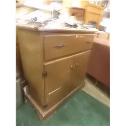 RETRO CABINET - 2 DOOR - 1 DRAWER