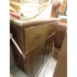 RETRO CABINET - 2 DOOR - 1 DRAWER