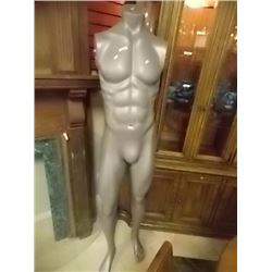 MANNEQUIN - LIFE SIZE - MALE