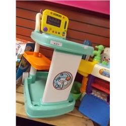 CHILD'S DOCTOR CART