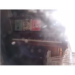 VINTAGE VICTORIAN PIANO  - EARLY 1900'S