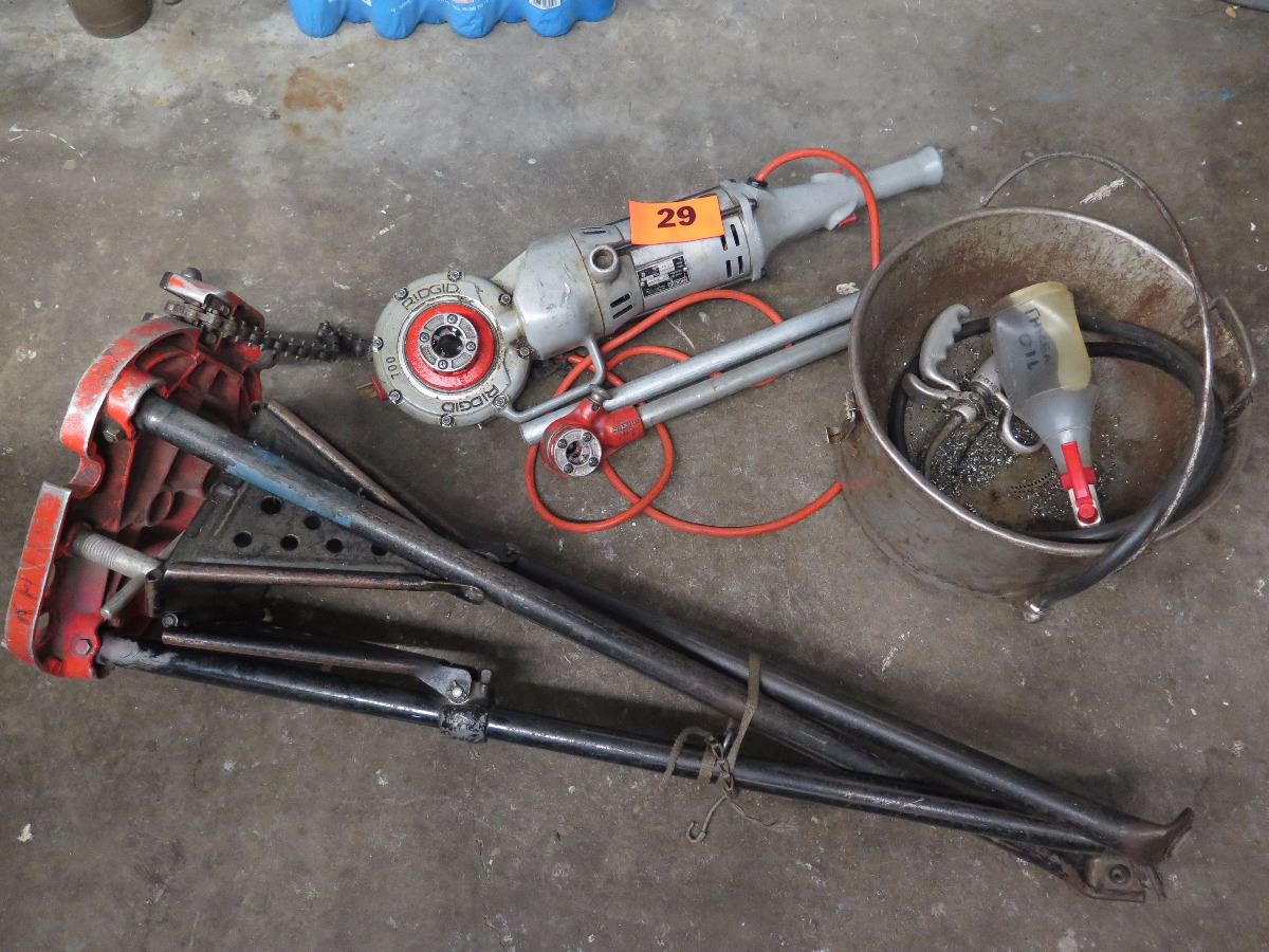 Ridgid 700 Power Drive Pipe Threader And Ridgid Tri Stand 450 Oahu Auctions