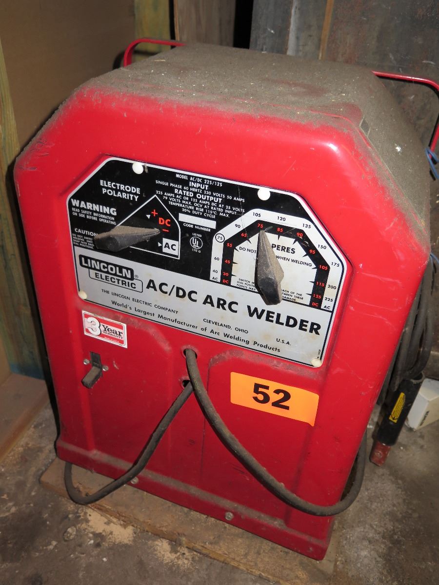 Lincoln Electric Arc Welder - AC/DC 225/125
