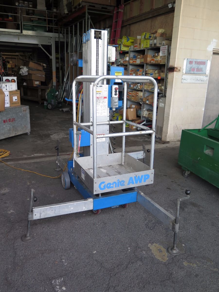 Genie AWP-24 Man Lift/Scissor Lift Machine - 24 Ft Reach, 300 lb Load ...