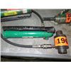 Image 2 : 3 Greenlee Hydraulic Hand Pumps