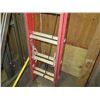Image 2 : Tall Extension Ladder - 32 feet