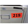 Image 2 : Tall 4-Drawer Metal File Cabinet - Beige 50"X15"