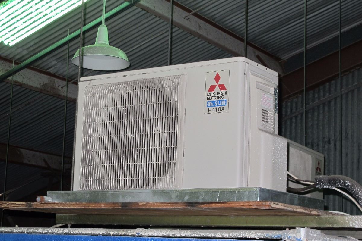 Mitsubishi Slim Ac Units 6 Mitsubishi Mr. Slim AC Units (w/4 Compressors; BTU Unknown)-Only 1