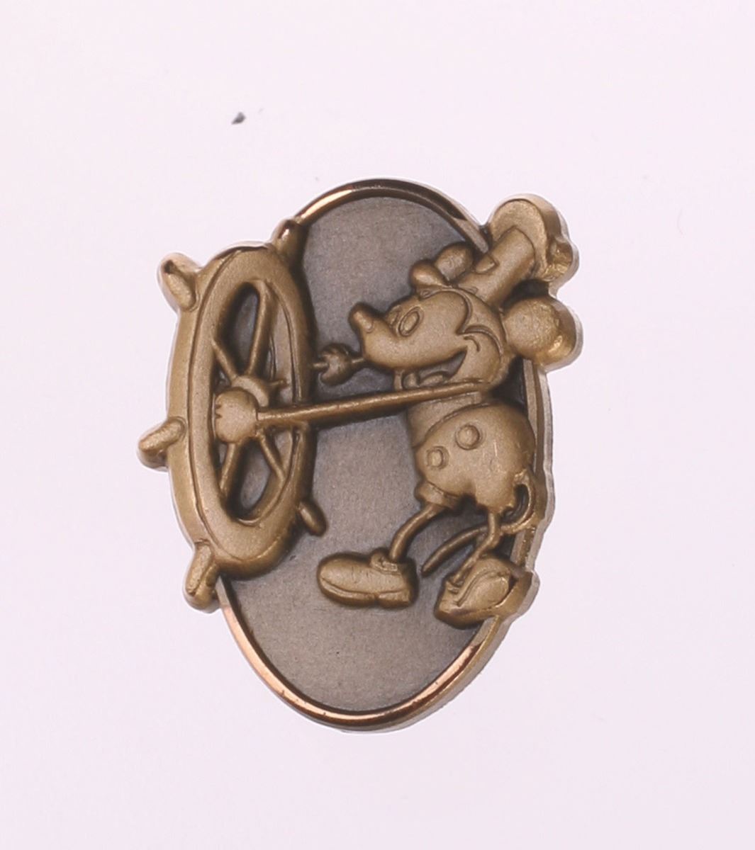 One Year Pin Disneyland 1-Year Employee Service Award Pin in Box.