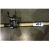Image 2 : FISHING ROD WITH REEL