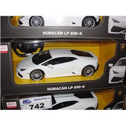 WHITE LAMBORGHINI HURACAN LP 610-4 REMOTE CONTROL CAR